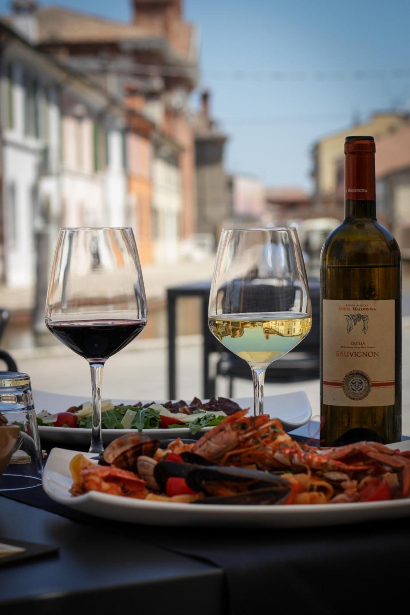 Locanda Del Delta Комаккьо Экстерьер фото